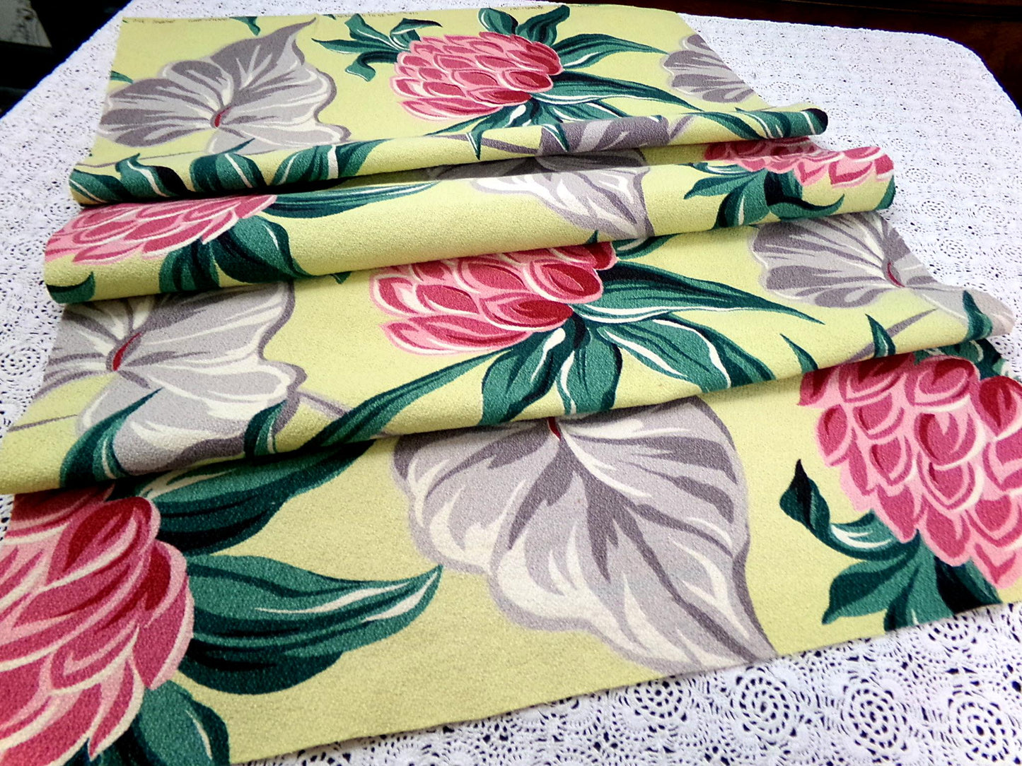 Vintage Barkcloth Fabric, Bold Pink Ginger Bloom Florals, Gray Tropical Elephant Ears 21" x40"