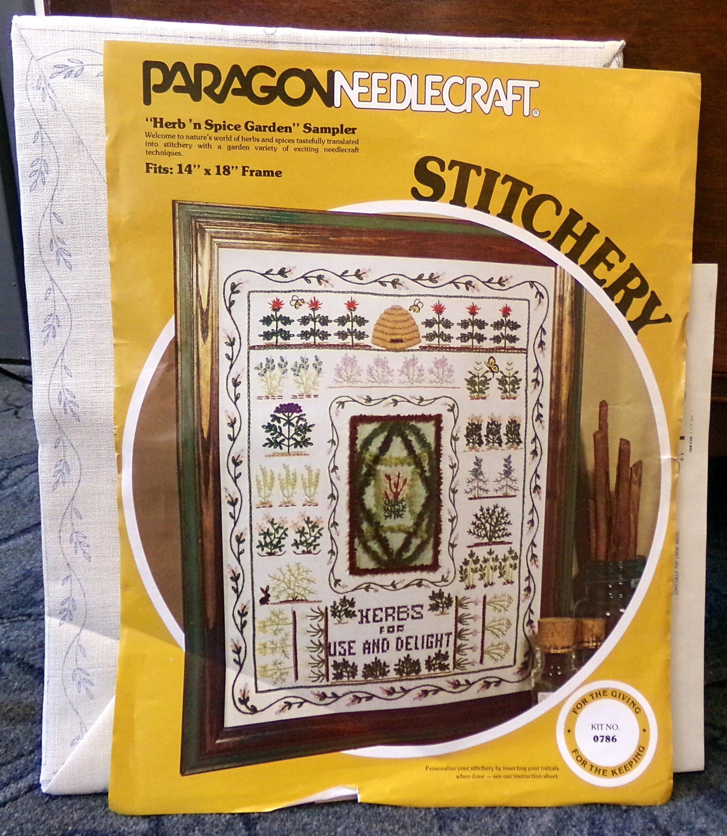HERB 'n SPICE Garden Crewel Embroidery Kit, Paragon 0786 Vintage Stitchery Sampler