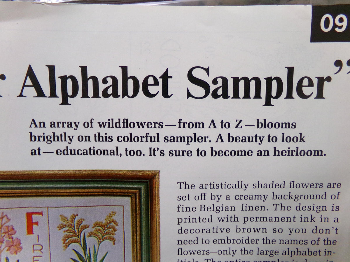 WILDFLOWER ALPHABET SAMPLER Crewel Stitchery Kit Vintage Paragon 0955 Embroidery