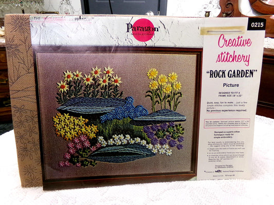 ROCK GARDEN Vintage Crewel Embroidery Kit Paragon Needlecraft 0215 Boho Floral Wall Hanging