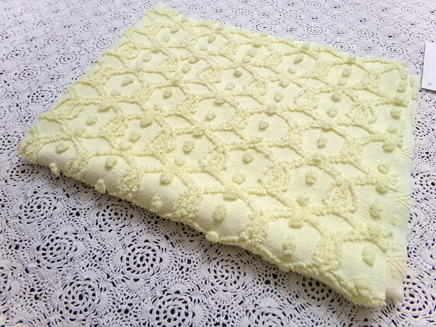 Infinity Links Vintage Chenille Bedspread Fabric 18x24" Yellow Pops Quilting Material