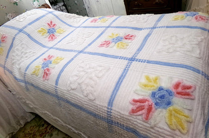 Vintage Full Size Chenille Bedspread | Country Beach Cottage | Coastal Farmhouse Decor | Cotton Seaside Chic Bedding | Beach House Style