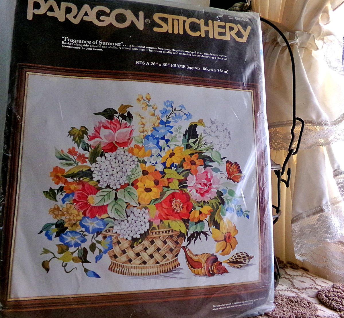 Heirloom FRAGRANCE OF SUMMER Vintage Crewel Embroidery Kit, Paragon 0602