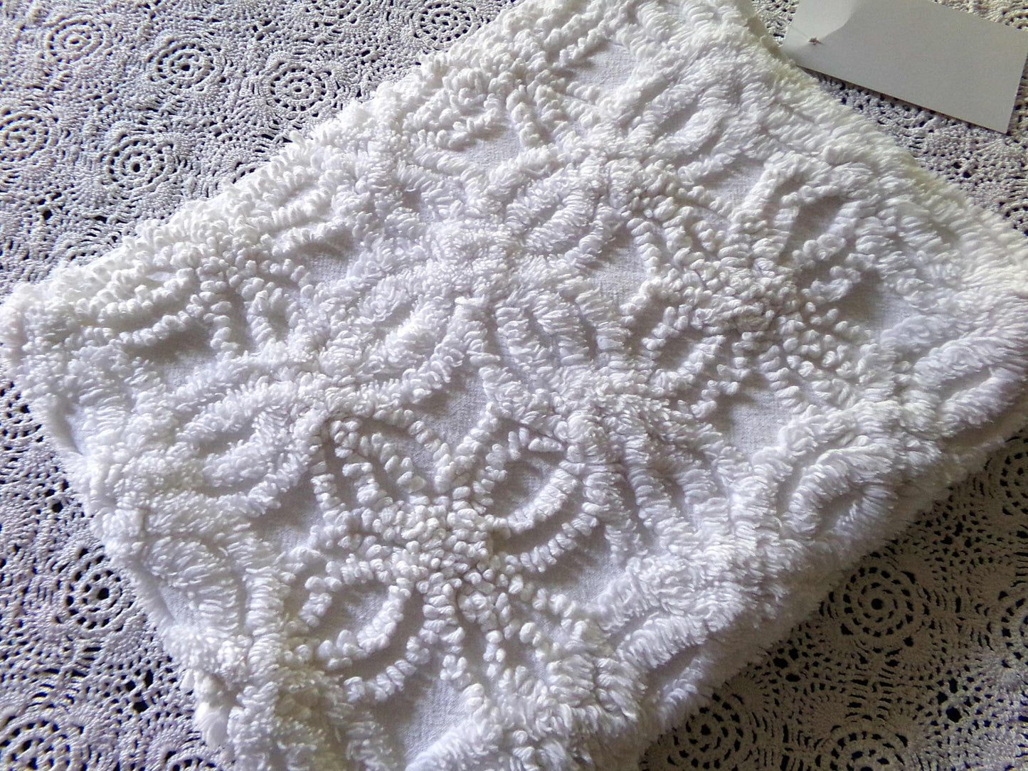 Vintage Chenille Fabric Material, 14.5" x 23" inch Piece, Elaborate Needletufting in Wedding Ring Pattern