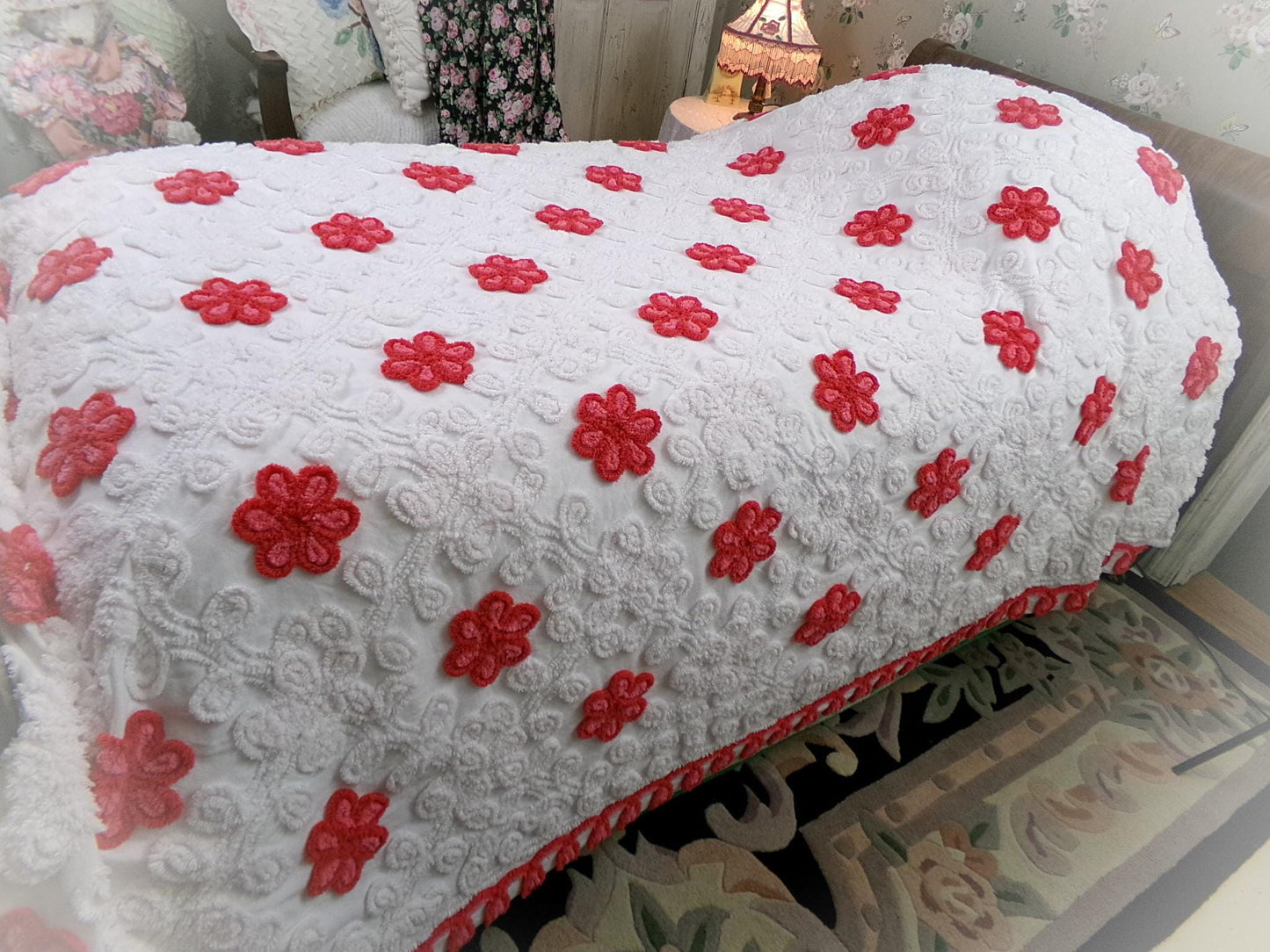 Strawberries in Snow Vintage Chenille Bedspread, Red Rose White Full Size Bedding
