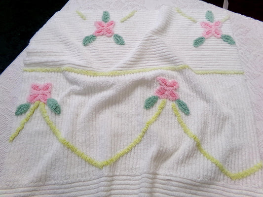 floral vintage chenille bedspread fabric, swinging roses quilt material, 25" x 24"