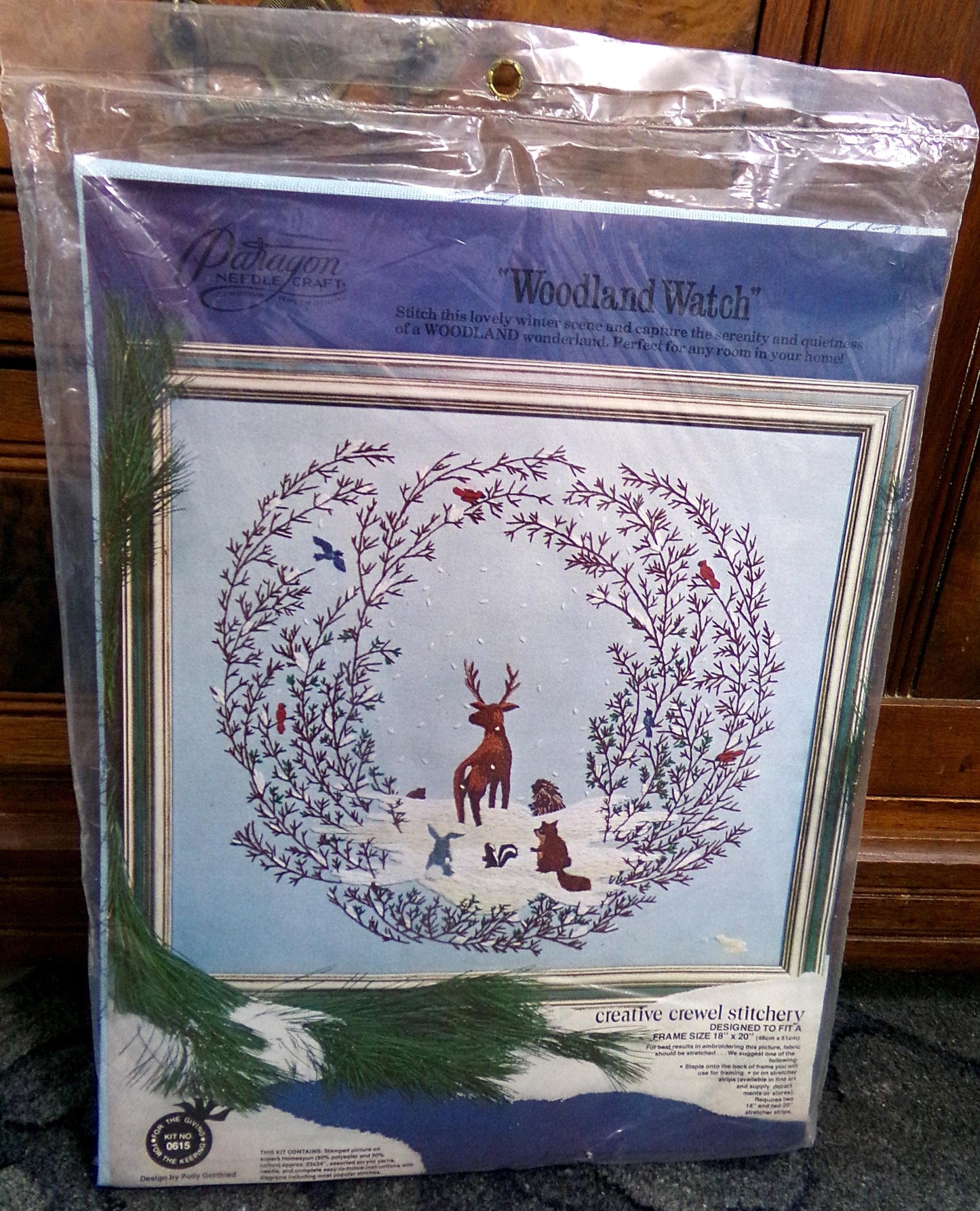 WOODLAND WATCH Vintage Crewel Embroidery Kit, Paragon Stitchery 0615, Winter Wonderland