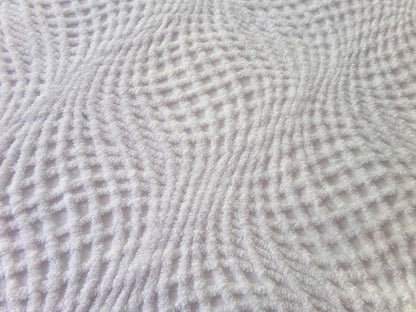 intense illusion white vintage chenille fabric, plush webbed optic illusion design, 21" x 25" inch piece of quilt & sewing material