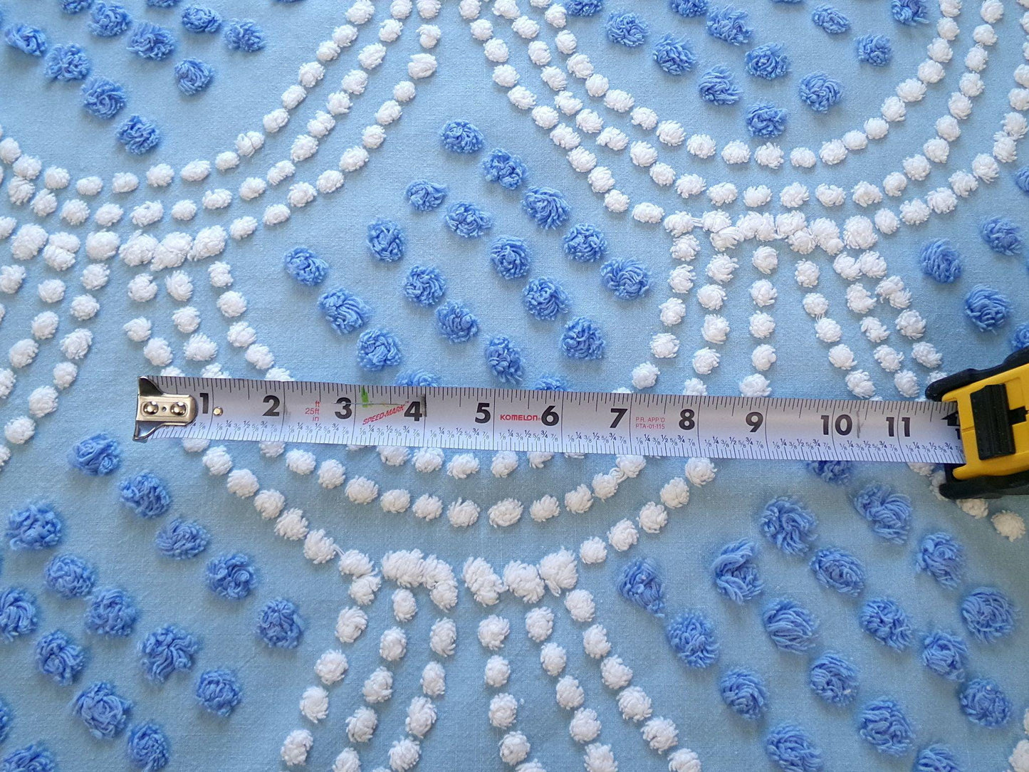 seashell pearls fabric, 20" x 24" inch piece cut from vintage chenille bedspread, beautiful blue & white scallop tufted design