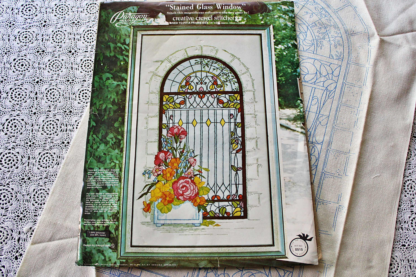 STAINED GLASS WINDOW Vintage Crewel Stitchery Kit, Paragon Needlecraft 0515, Design by Georgia Ball