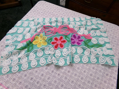 Special Jade Floral Swag Vintage Chenille Bedspread Fabric 18" x 34" Piece