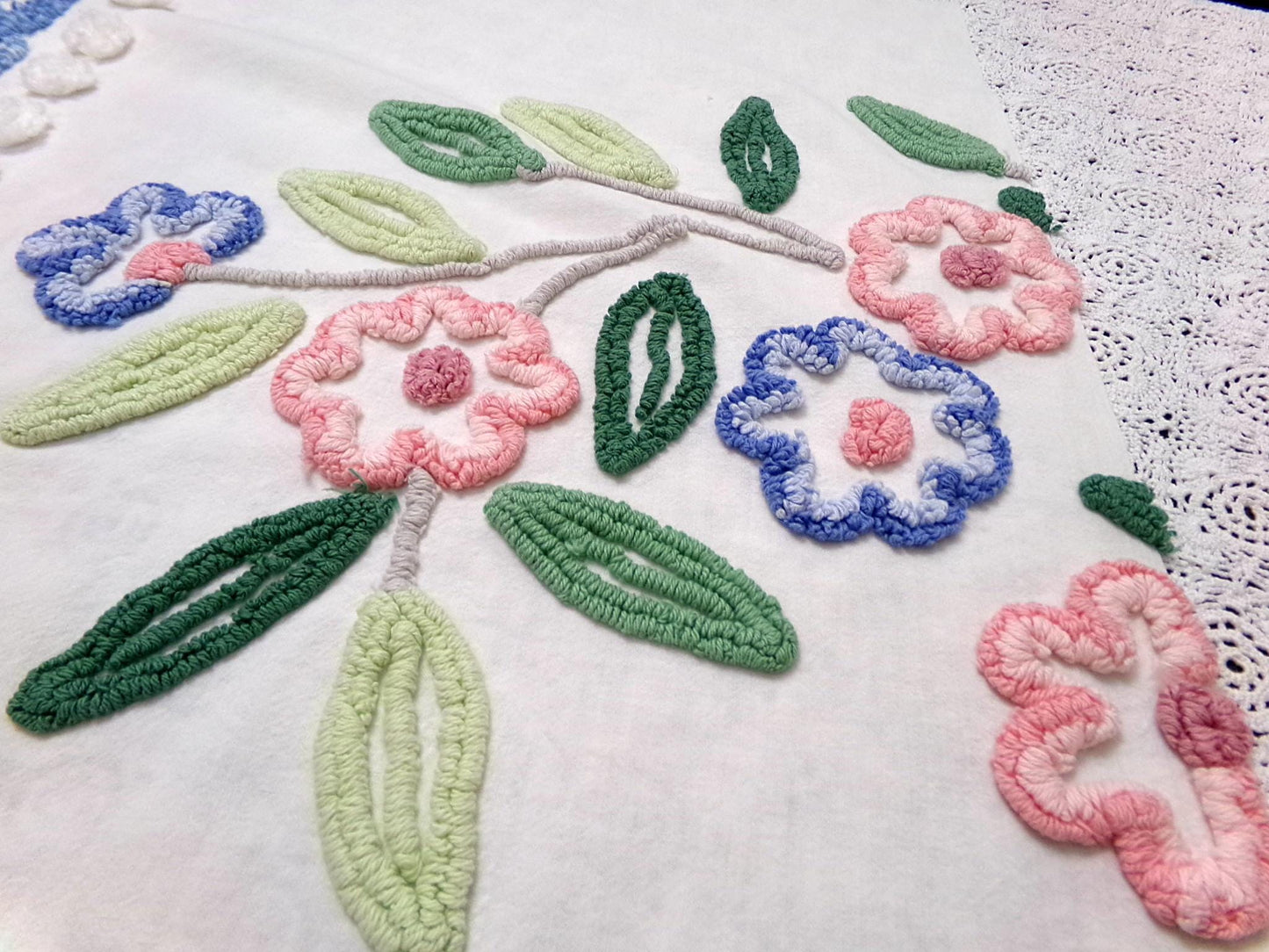 shabby chic vintage chenille bedspread fabric 17.5x24" blue white floral