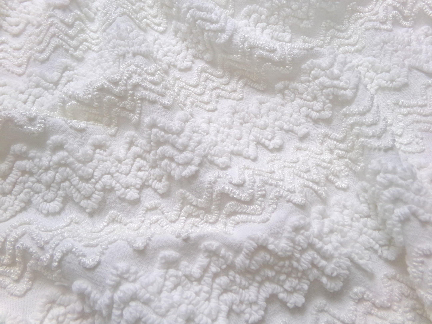 Heavenly White Vintage Chenille Bedspread Fabric, Textured Zig Zag Quilt Material, 18" x 24"