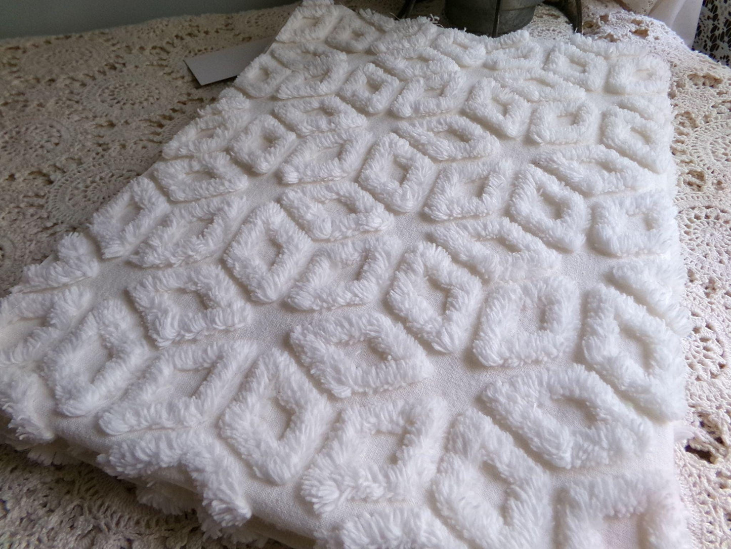 cozy cream snowflake vintage chenille fabric, versatile neutral geometric design, 18 x 24"