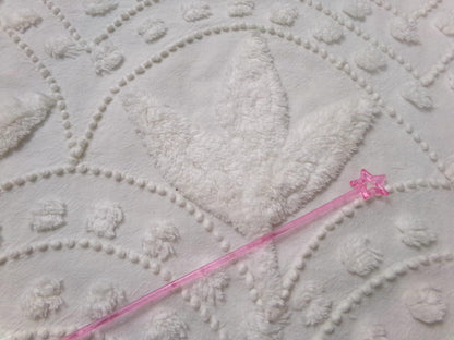 Vintage Chenille Fabric Dimensional Scallop Fan Leaf Design 22x23"