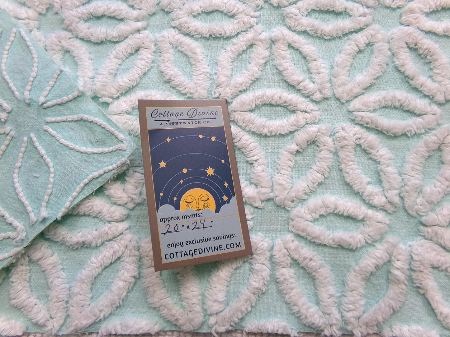 aqua & white daisy vintage chenille fabric, 20" x 24" piece of cottage style sewing quilt material